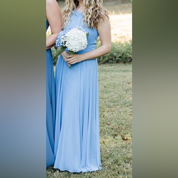 Gorgeous Halter Chiffon Bridesmaid Gown - Picture 4 of 6